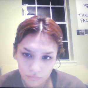 Meet your Posher, Chloe